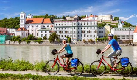 Mit Rad und Schiff entlang der Donau